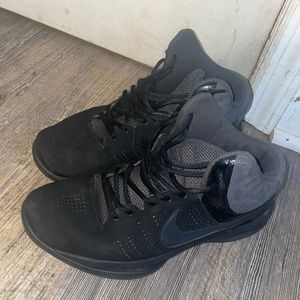 size 7.5 boys nike shoes